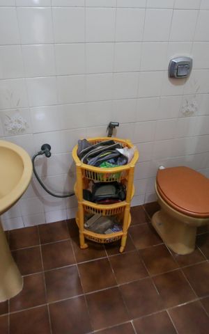 Casa à venda com 360m², 5 quartos e 3 vagasBanheiro Social