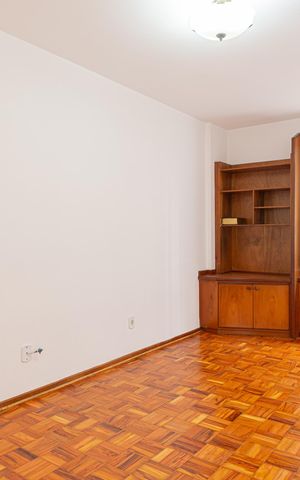 Apartamento à venda com 70m², 2 quartos e sem vaga Apartamento à venda com 70m², 2 quartos e sem vagaSala