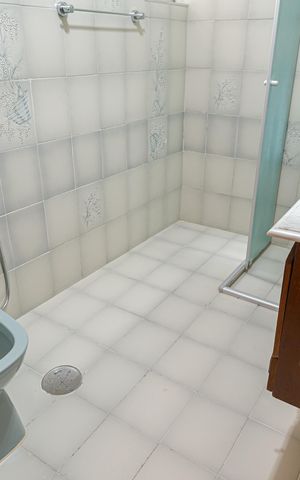 Apartamento à venda com 70m², 2 quartos e sem vaga Apartamento à venda com 70m², 2 quartos e sem vagaBanheiro