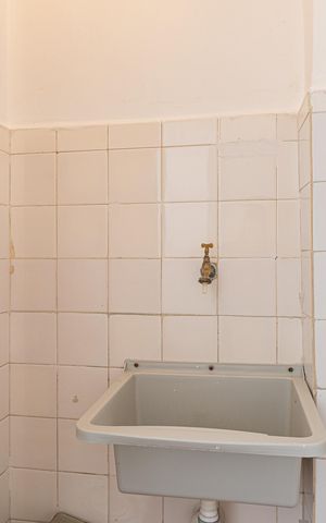 Apartamento à venda com 70m², 2 quartos e sem vaga Apartamento à venda com 70m², 2 quartos e sem vagaBanheiro de Serviço