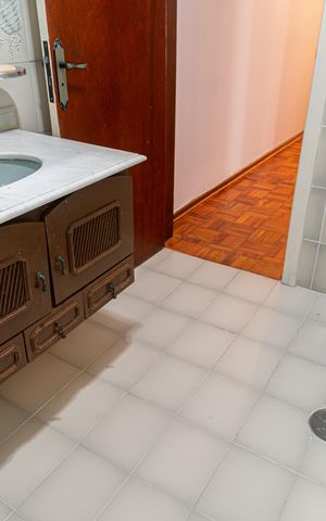 Apartamento à venda com 70m², 2 quartos e sem vaga Apartamento à venda com 70m², 2 quartos e sem vagaBanheiro