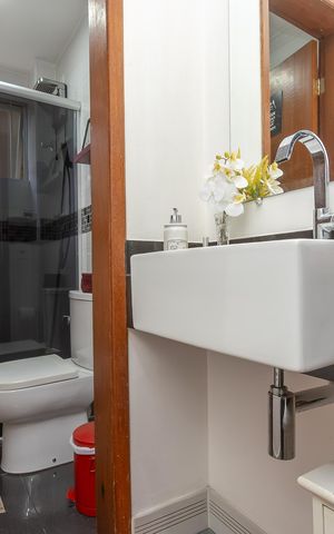 Apartamento à venda com 88m², 3 quartos e 1 vaga Apartamento à venda com 88m², 3 quartos e 1 vagaBanheiro Social