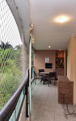 Apartamento para alugar com 191m², 3 quartos e 3 vagasVaranda