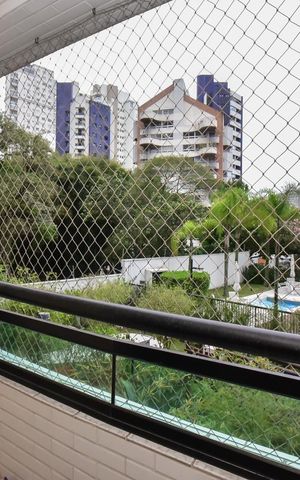 Apartamento para alugar com 191m², 3 quartos e 3 vagasVaranda