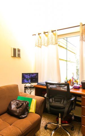 Casa à venda com 197m², 3 quartos e 2 vagasHall