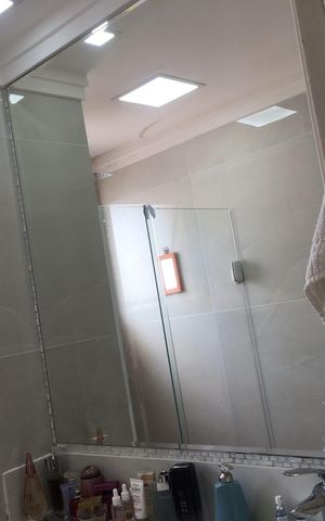 Apartamento à venda com 48m², 2 quartos e 1 vaga Apartamento à venda com 48m², 2 quartos e 1 vagaBanheiro