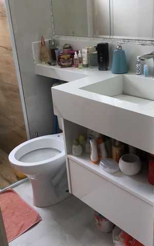 Apartamento à venda com 48m², 2 quartos e 1 vaga Apartamento à venda com 48m², 2 quartos e 1 vagaBanheiro