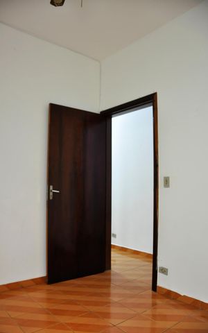 Casa à venda com 140m², 3 quartos e 2 vagas Casa à venda com 140m², 3 quartos e 2 vagasQuarto 2