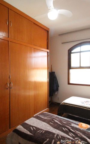 Casa para alugar com 599m², 6 quartos e 6 vagasQuarto 3