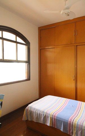 Casa para alugar com 599m², 6 quartos e 6 vagasQuarto 2