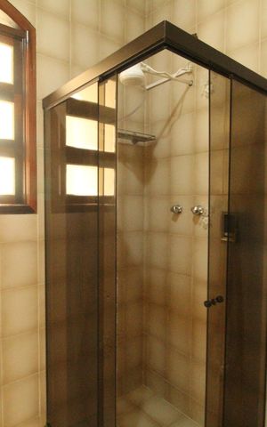 Casa para alugar com 599m², 6 quartos e 6 vagasBanheiro social 2