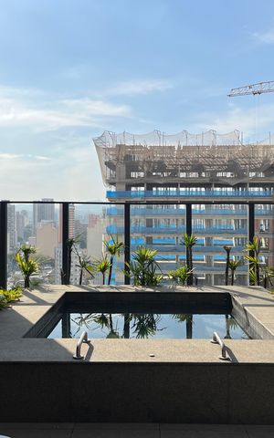 Studio à venda com 25m², 1 quarto e sem vaga Studio à venda com 25m², 1 quarto e sem vagaÁrea comum - Piscina