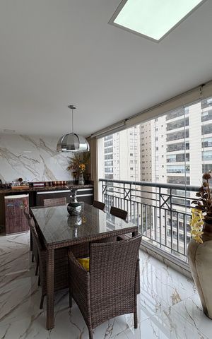 Casa à venda com 167m², 3 quartos e 3 vagas Casa à venda com 167m², 3 quartos e 3 vagasSacada