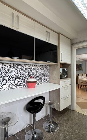 Casa à venda com 167m², 3 quartos e 3 vagas Casa à venda com 167m², 3 quartos e 3 vagasCozinha