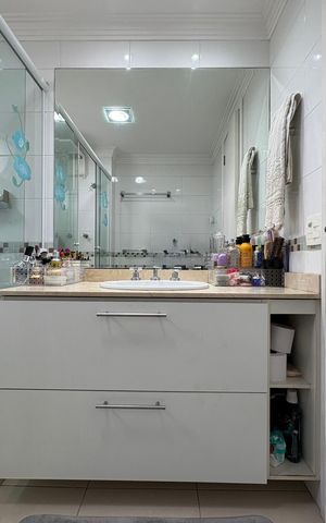 Casa à venda com 167m², 3 quartos e 3 vagas Casa à venda com 167m², 3 quartos e 3 vagasBanheiro da suíte 3