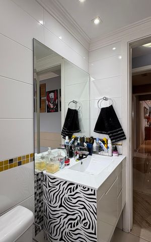 Casa à venda com 167m², 3 quartos e 3 vagas Casa à venda com 167m², 3 quartos e 3 vagasBanheiro da suíte 2