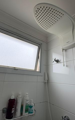 Casa à venda com 167m², 3 quartos e 3 vagas Casa à venda com 167m², 3 quartos e 3 vagasBanheiro da suíte 2