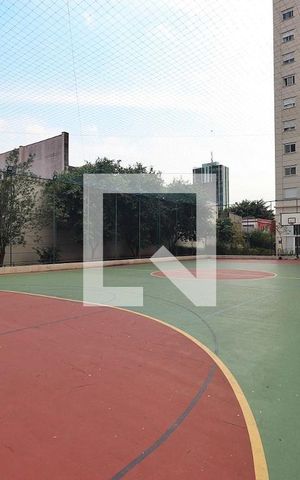 Casa à venda com 167m², 3 quartos e 3 vagas Casa à venda com 167m², 3 quartos e 3 vagasQuadra Esportiva