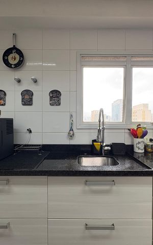 Casa à venda com 167m², 3 quartos e 3 vagas Casa à venda com 167m², 3 quartos e 3 vagasCozinha