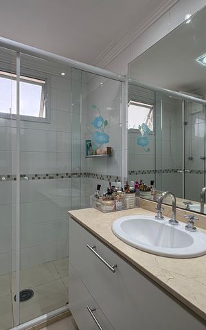 Casa à venda com 167m², 3 quartos e 3 vagas Casa à venda com 167m², 3 quartos e 3 vagasBanheiro da suíte 3