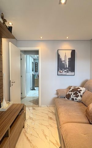 Casa à venda com 167m², 3 quartos e 3 vagas Casa à venda com 167m², 3 quartos e 3 vagasSala de TV