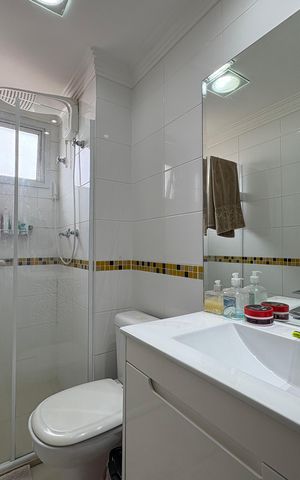 Casa à venda com 167m², 3 quartos e 3 vagas Casa à venda com 167m², 3 quartos e 3 vagasBanheiro da suíte 2
