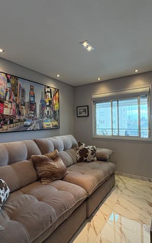 Casa à venda com 167m², 3 quartos e 3 vagas Casa à venda com 167m², 3 quartos e 3 vagasSala de TV