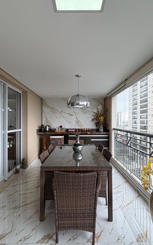 Casa à venda com 167m², 3 quartos e 3 vagas Casa à venda com 167m², 3 quartos e 3 vagasSacada