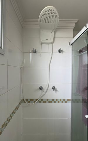Casa à venda com 167m², 3 quartos e 3 vagas Casa à venda com 167m², 3 quartos e 3 vagasBanheiro da suíte 1
