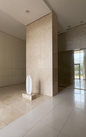 Casa à venda com 167m², 3 quartos e 3 vagas Casa à venda com 167m², 3 quartos e 3 vagasHall social