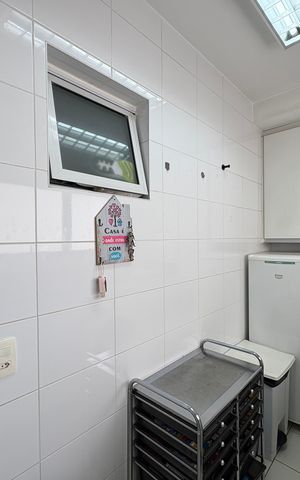 Casa à venda com 167m², 3 quartos e 3 vagas Casa à venda com 167m², 3 quartos e 3 vagasLavanderia