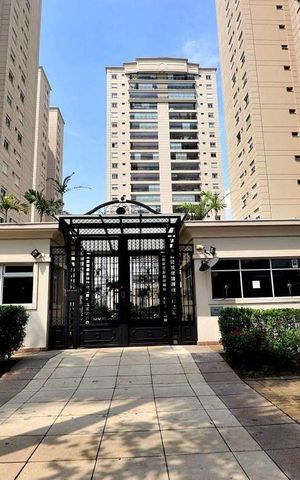 Casa à venda com 167m², 3 quartos e 3 vagas Casa à venda com 167m², 3 quartos e 3 vagasFachada