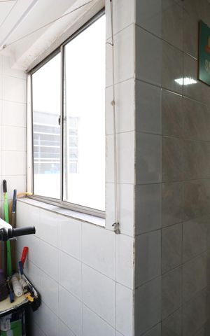 Apartamento à venda com 74m², 2 quartos e sem vagaCozinha e Área de Serviço