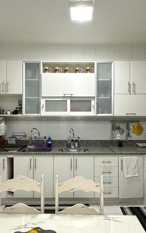 Apartamento à venda com 280m², 5 quartos e 1 vaga Apartamento à venda com 280m², 5 quartos e 1 vagaCozinha