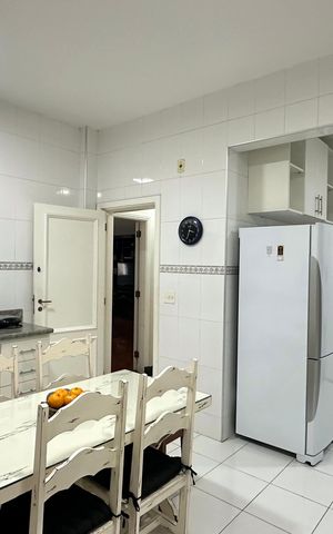 Apartamento à venda com 280m², 5 quartos e 1 vaga Apartamento à venda com 280m², 5 quartos e 1 vagaCozinha