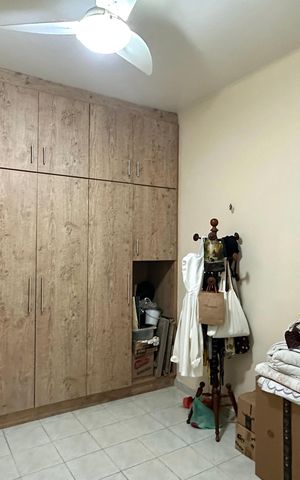 Apartamento à venda com 280m², 5 quartos e 1 vaga Apartamento à venda com 280m², 5 quartos e 1 vagaQuarto de Serviço