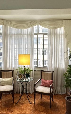 Apartamento à venda com 280m², 5 quartos e 1 vaga Apartamento à venda com 280m², 5 quartos e 1 vagaSala