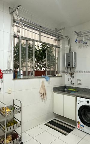 Apartamento à venda com 280m², 5 quartos e 1 vaga Apartamento à venda com 280m², 5 quartos e 1 vagaÁrea de Serviço