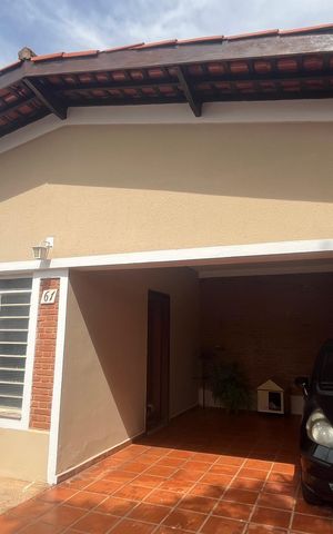 Casa à venda com 260m², 3 quartos e 2 vagas Casa à venda com 260m², 3 quartos e 2 vagasGaragem