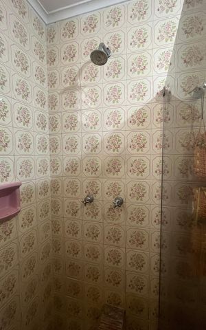 Casa à venda com 260m², 3 quartos e 2 vagas Casa à venda com 260m², 3 quartos e 2 vagasBanheiro