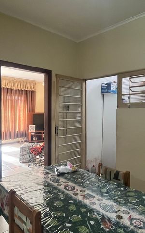 Casa à venda com 260m², 3 quartos e 2 vagas Casa à venda com 260m², 3 quartos e 2 vagasCopa