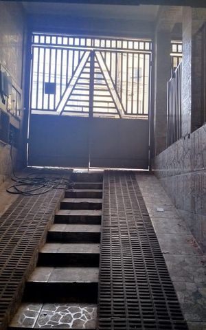 Casa à venda com 320m², 3 quartos e 7 vagas Casa à venda com 320m², 3 quartos e 7 vagasGaragem