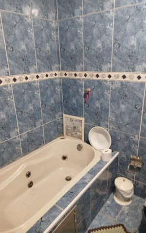 Casa à venda com 320m², 3 quartos e 7 vagas Casa à venda com 320m², 3 quartos e 7 vagasBanheiro