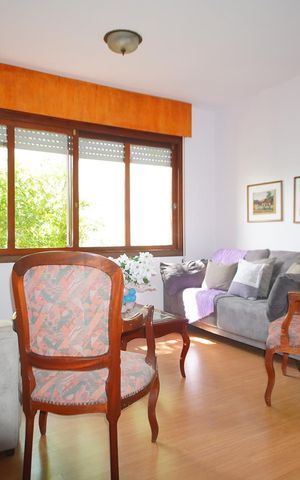 Casa à venda com 300m², 4 quartos e sem vagaSala