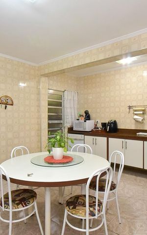 Casa para alugar com 137m², 3 quartos e 3 vagasCozinha