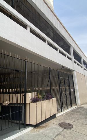 Apartamento à venda com 82m², 3 quartos e 1 vaga Apartamento à venda com 82m², 3 quartos e 1 vagaFachada