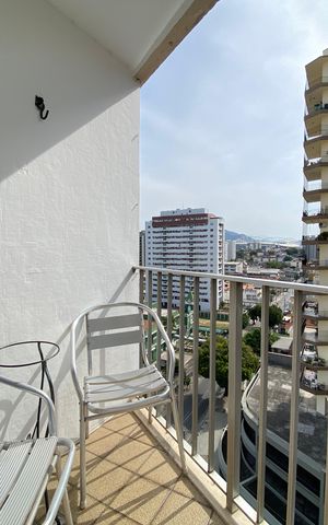 Apartamento à venda com 82m², 3 quartos e 1 vaga Apartamento à venda com 82m², 3 quartos e 1 vagaVaranda Sala
