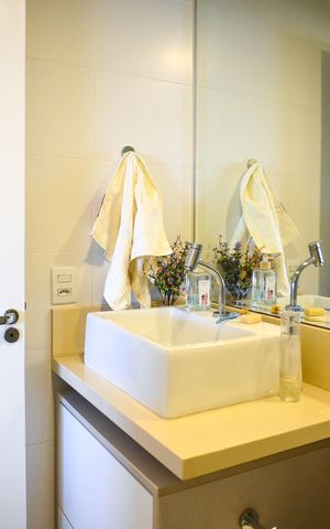 Apartamento à venda com 96m², 2 quartos e 2 vagas Apartamento à venda com 96m², 2 quartos e 2 vagasBanheiro Social
