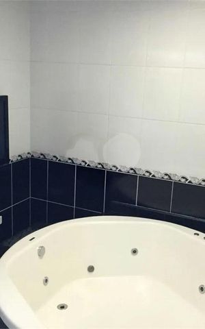 Casa à venda com 450m², 3 quartos e 8 vagas