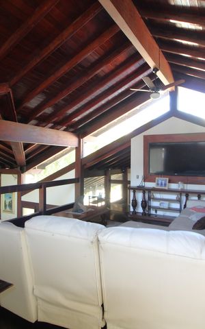 Casa de condomínio à venda com 724m², 4 quartos e 3 vagasSala 2